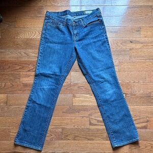 GAP Women's Straight Leg Blue Jeans